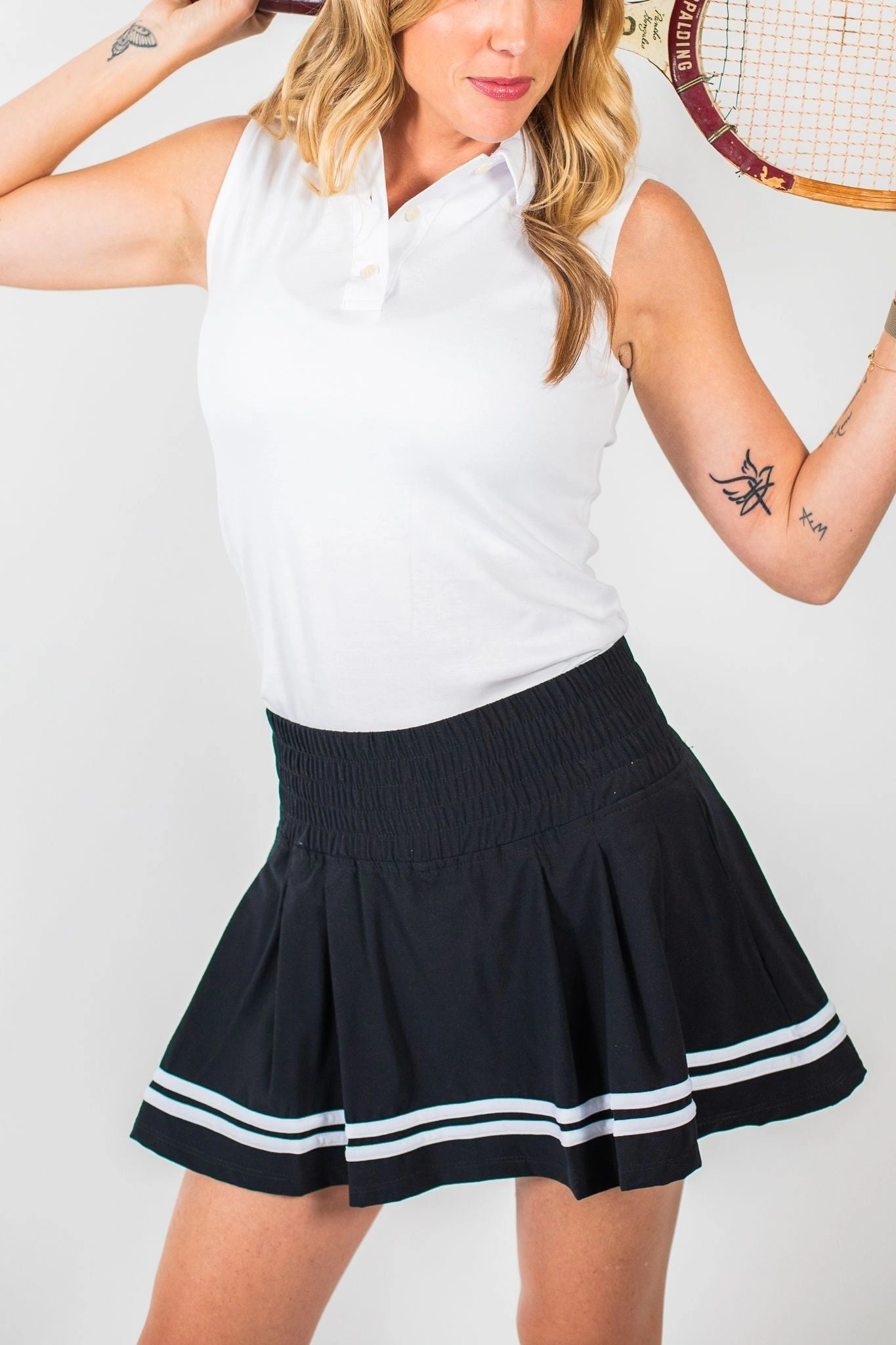 Amanda Top: Letnia Klasyka Bez Rękawów - Twój Must-Have! Idealna na Ciepłe Dni, Wygoda i Styl!